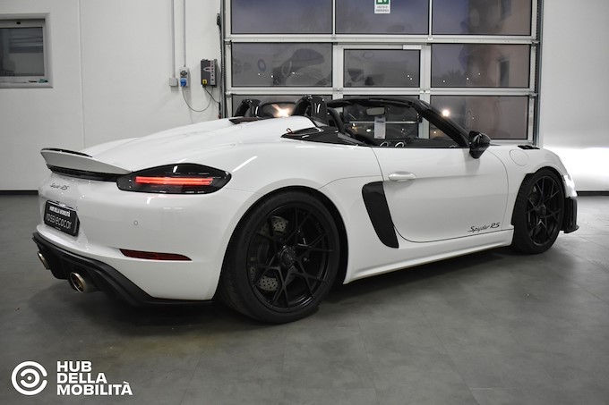 PORSCHE 718 Spyder RS